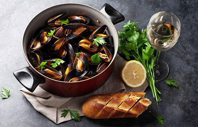 Brass Tack Steamed Mussels Recipe